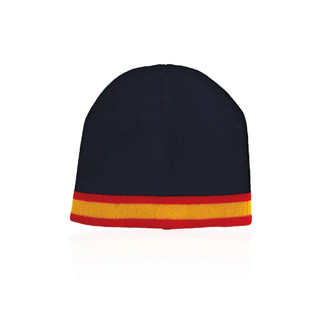 Gorro de punto azul marino con borde a rayas rojas y amarillas.