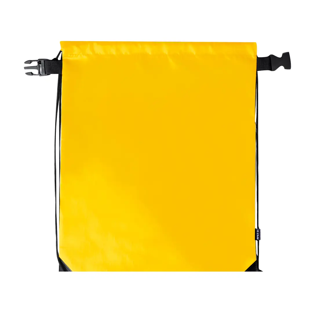 Bolsa impermeable amarilla con cierre de clip y cordones negros para actividades al aire libre.