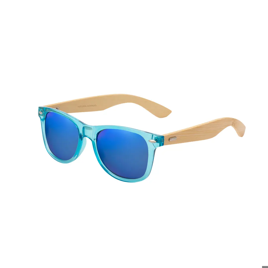 Gafas de sol con montura azul y patillas de bambú natural.