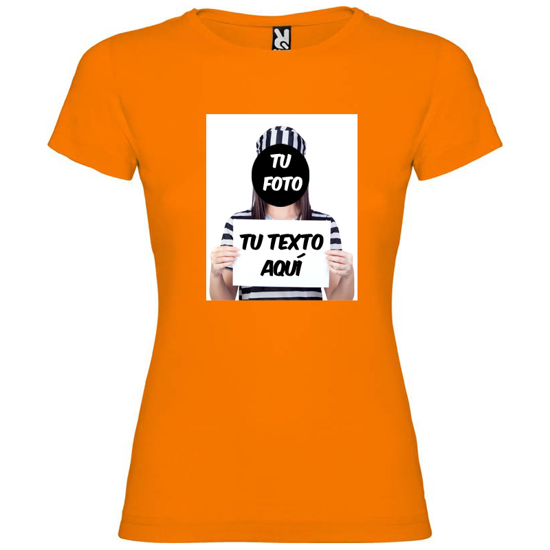 Camiseta naranja de algodón para mujer con diseño personalizable en el pecho.